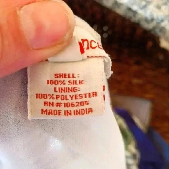 NWOT Sundance Top 100%Silk - Picture 4 of 4